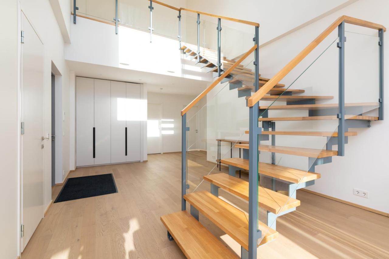 4Bdr Modern And Stylish Apartment Near Kadriorg With Free Parking Reval Exterior foto
