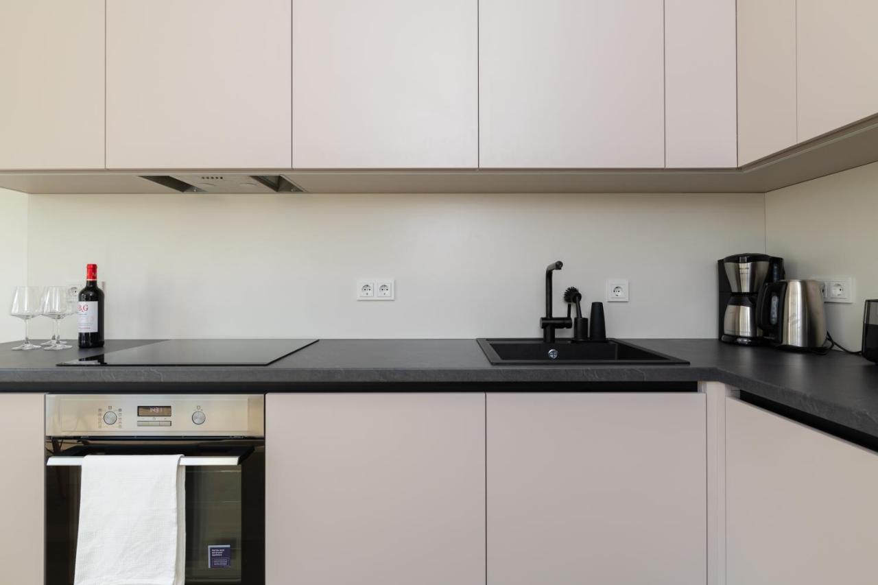 4Bdr Modern And Stylish Apartment Near Kadriorg With Free Parking Reval Exterior foto